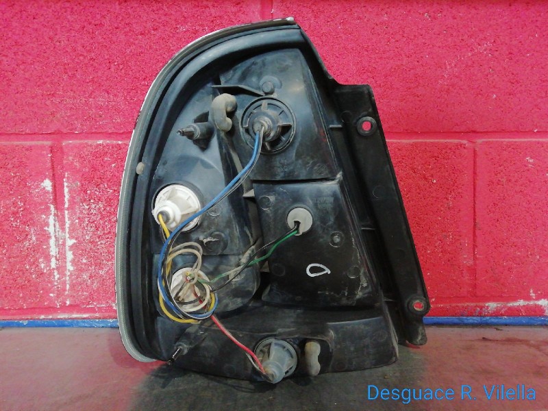 Recambio de piloto trasero derecho para daewoo nubira berlina se (1999) | 09.00 - 12.03 se (1999) | 09.00 - 12.03 referencia OEM