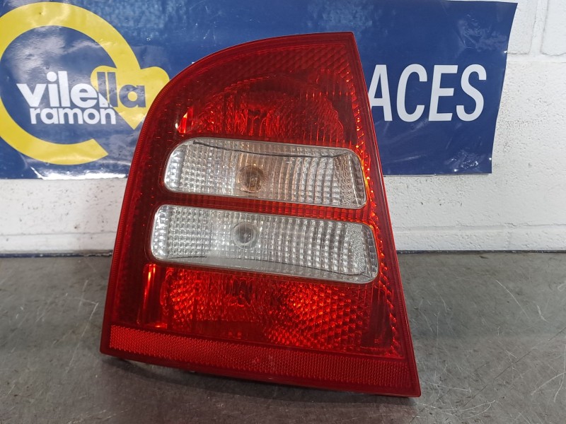 Recambio de piloto trasero izquierdo para skoda octavia berlina (1u2)  | 0.01 - ...  | 0.01 - ... referencia OEM IAM   