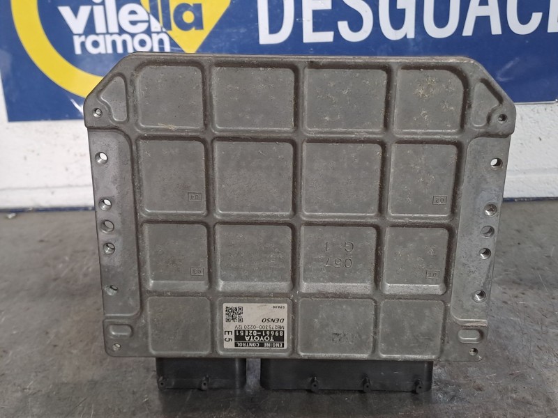 Recambio de centralita motor uce para toyota auris luna referencia OEM IAM 8966102E51  