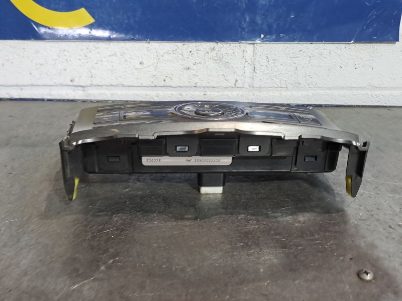 Recambio de mando climatizador para toyota auris luna referencia OEM IAM 5590002220B  