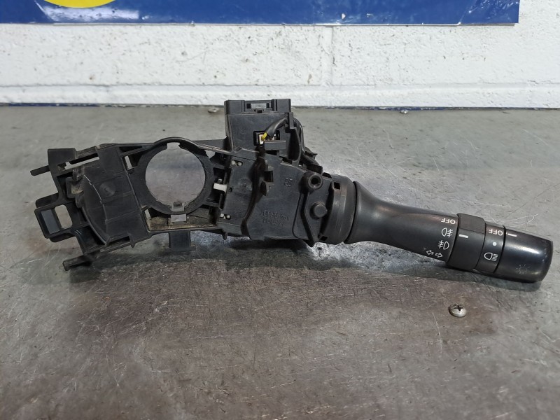 Recambio de mando luces para toyota auris luna referencia OEM IAM   