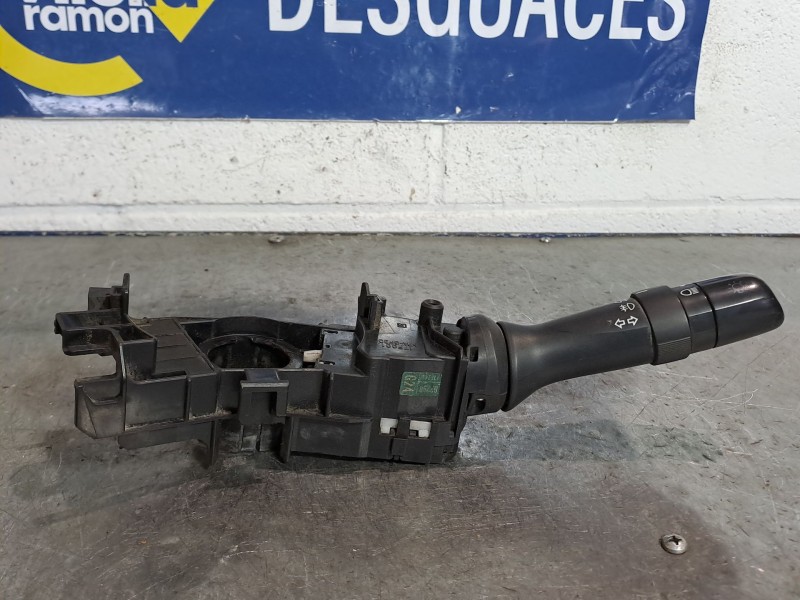 Recambio de mando luces para toyota auris luna referencia OEM IAM   