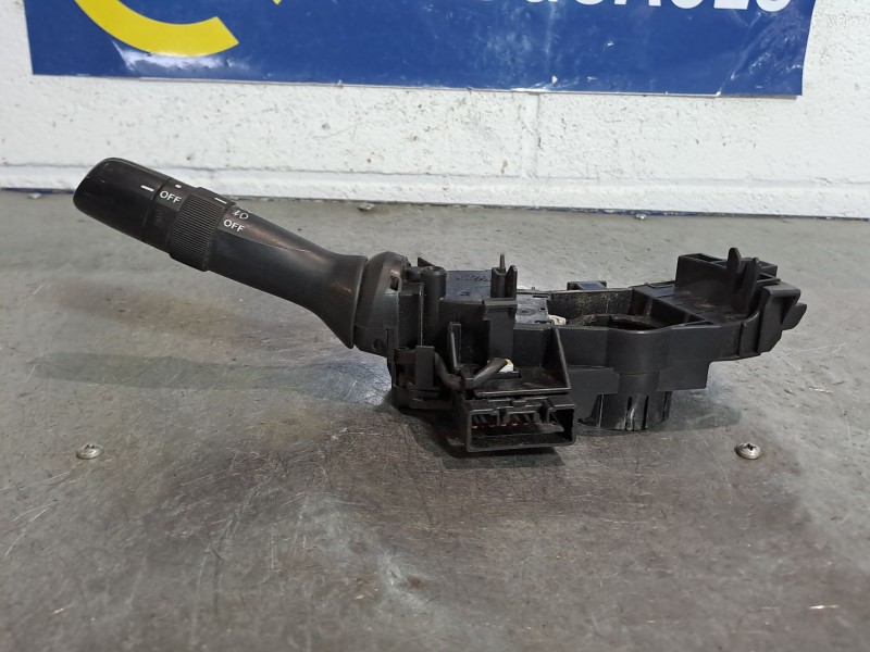 Recambio de mando luces para toyota auris luna referencia OEM IAM   