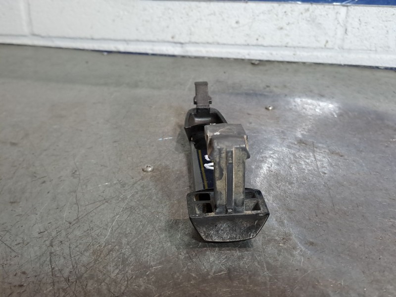 Recambio de maneta exterior delantera derecha para toyota auris luna referencia OEM IAM   