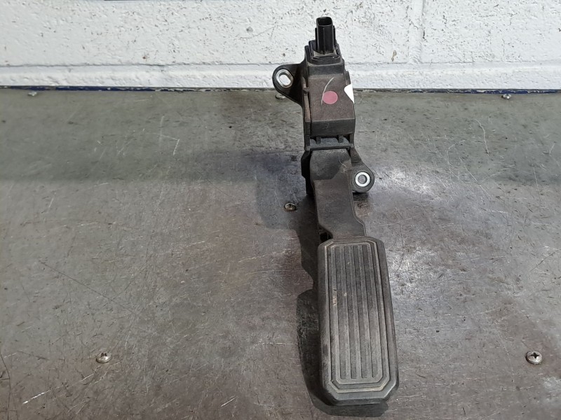 Recambio de potenciometro pedal para toyota auris luna referencia OEM IAM 7811002020  