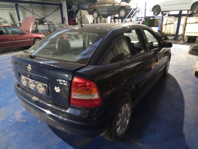 opel astra g berlina 2.0 dti | 0.98 - ... del año 1999 opel astra g berlina 2.0 dti | 0.98 - ... del año 1999