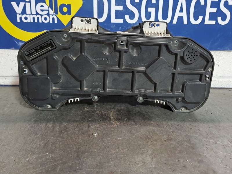 Recambio de cuadro instrumentos para toyota auris luna referencia OEM IAM 3380002L52  