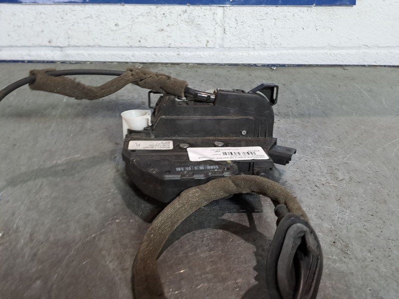 Recambio de cerradura puerta delantera izquierda para renault clio iv business referencia OEM IAM 805011929R 40517203 