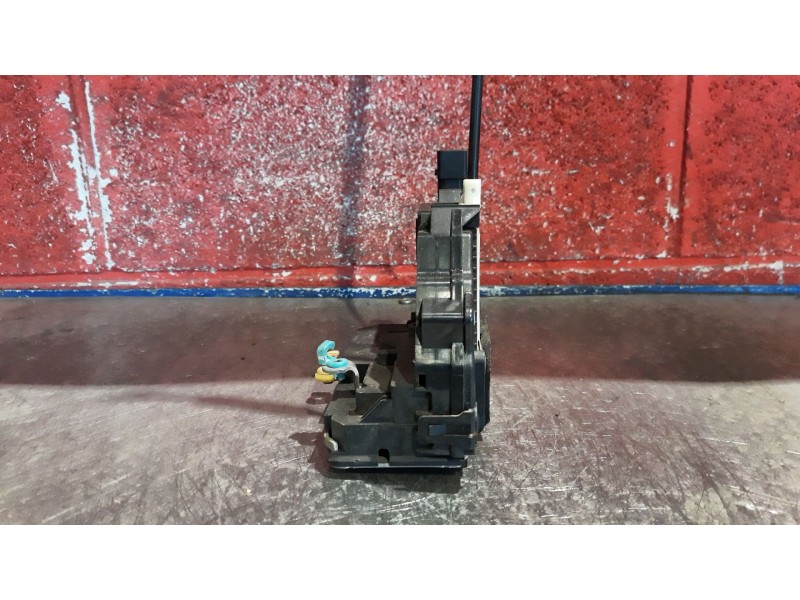 Recambio de cerra. puer. delantero derecha para fiat punto 1.3 multijet 16v 90 dynamic referencia OEM IAM 55701964 970573101 