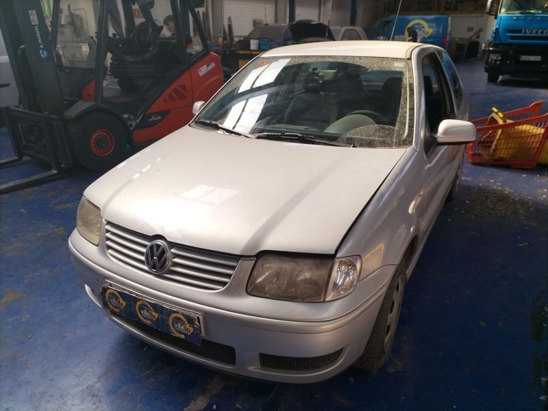 volkswagen polo berlina (6n2) del año 2000