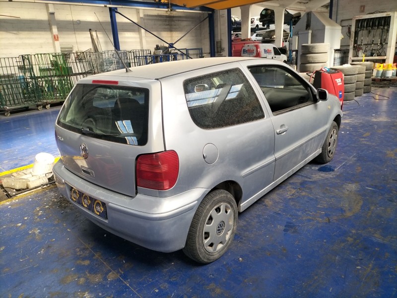 volkswagen polo berlina (6n2) del año 2000