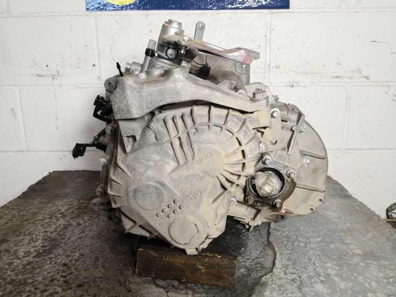 Recambio de caja cambios para opel insignia berlina cosmo referencia OEM IAM 55192042  