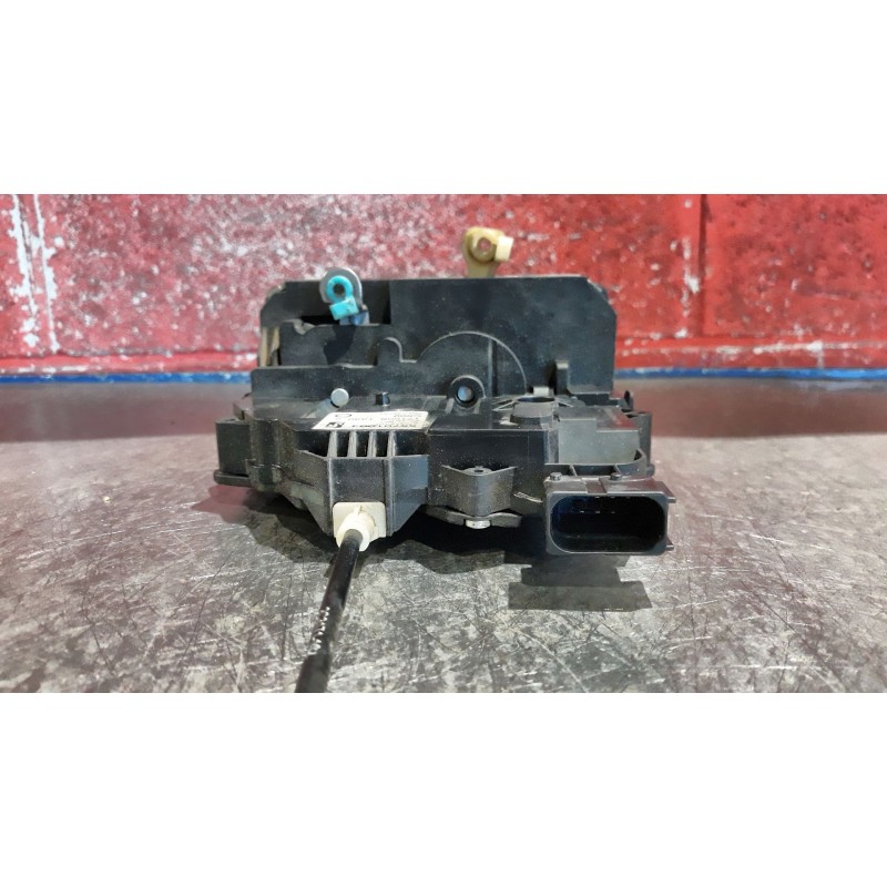 Recambio de cerra. puer. delantero derecha para fiat punto 1.3 multijet 16v 90 dynamic referencia OEM IAM 55701964 970573101 