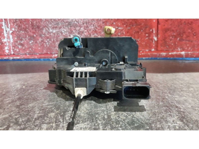 Recambio de cerra. puer. delantero derecha para fiat punto 1.3 multijet 16v 90 dynamic referencia OEM IAM 55701964 970573101 