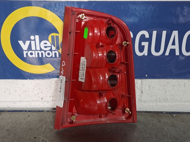 Recambio de piloto trasero izquierdo para skoda octavia berlina (1u2) 1.9 tdi referencia OEM IAM 1U9945095B 1U9945111B 