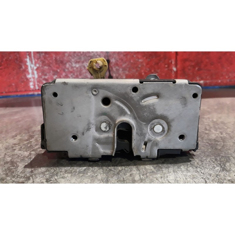 Recambio de cerra. puer. delantero derecha para fiat punto 1.3 multijet 16v 90 dynamic referencia OEM IAM 55701964 970573101 