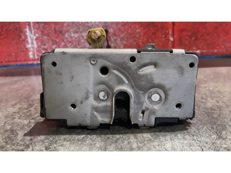 Recambio de cerra. puer. delantero derecha para fiat punto 1.3 multijet 16v 90 dynamic referencia OEM IAM 55701964 970573101 