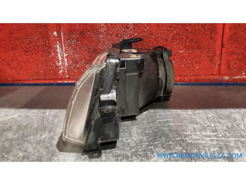 Recambio de faro derecho para opel vectra 2.0i 16v sport referencia OEM IAM   