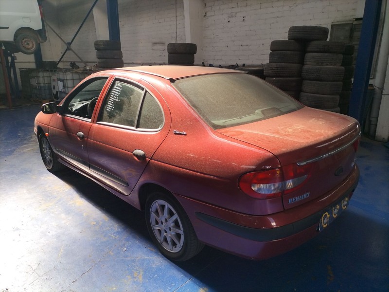 renault megane i fase 2 berlina (ba0) del año 2000