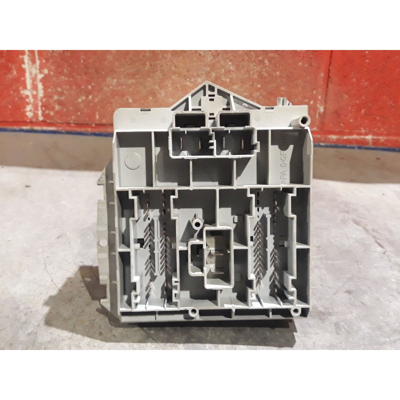 Recambio de caja reles fusibles para fiat punto berlina (188) 1.2 16v elx | 08.99 - 12.01 1.2 16v elx | 08.99 - 12.01 referencia