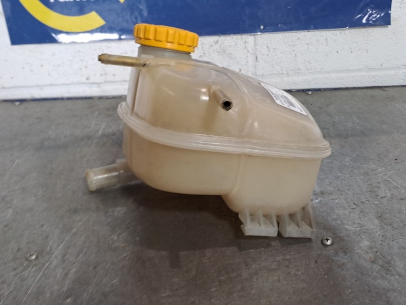 Recambio de deposito expansion para opel astra g berlina referencia OEM IAM 90530689  