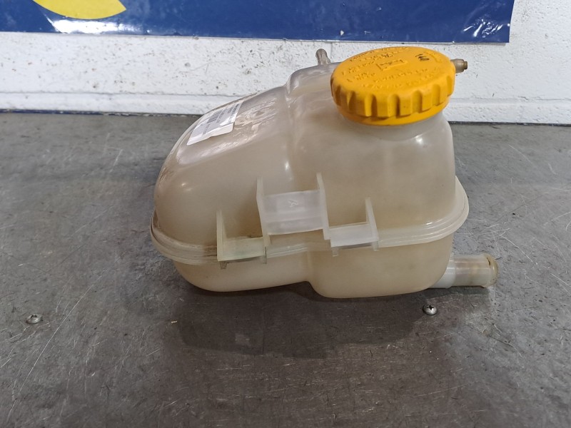 Recambio de deposito expansion para opel astra g berlina referencia OEM IAM 90530689  