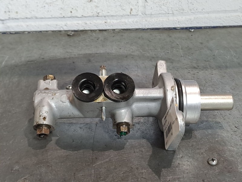 Recambio de bomba freno para citroen c3 1.4 hdi exclusive referencia OEM IAM   