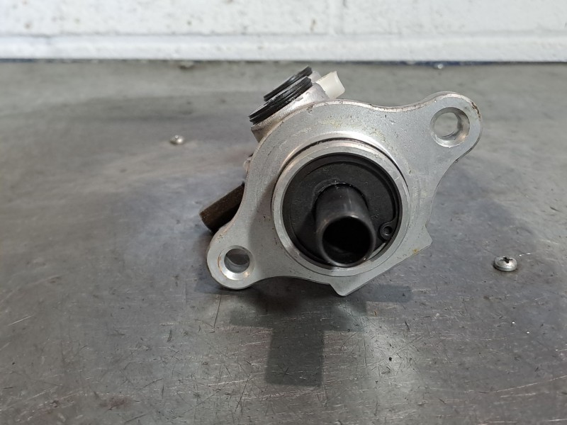 Recambio de bomba freno para kia sorento 2.5 crdi cat | 0.02 - 0.10 2.5 crdi cat | 0.02 - 0.10 referencia OEM IAM   