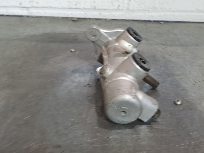 Recambio de bomba freno para kia sorento 2.5 crdi cat | 0.02 - 0.10 2.5 crdi cat | 0.02 - 0.10 referencia OEM IAM   