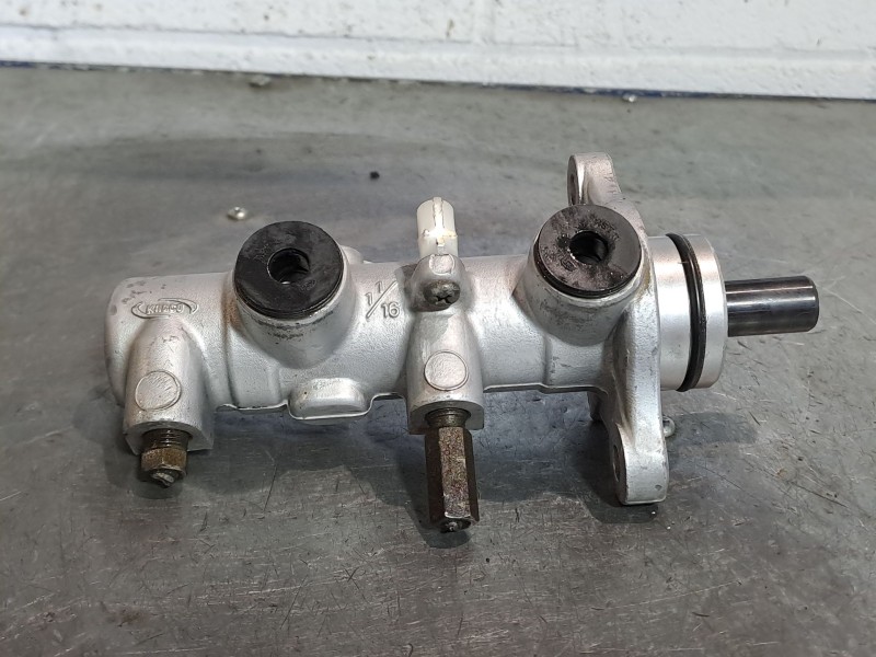 Recambio de bomba freno para kia sorento 2.5 crdi cat | 0.02 - 0.10 2.5 crdi cat | 0.02 - 0.10 referencia OEM IAM   
