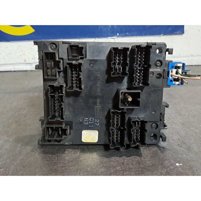 Recambio de caja reles fusibles para nissan primera berlina (p11) gx | 09.97 - 12.99 gx | 09.97 - 12.99 referencia OEM IAM   