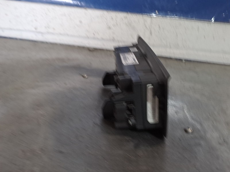 Recambio de mando climatizador para seat ibiza (6j5) 25 aniversario referencia OEM IAM 6J0820043A A2C53357413 