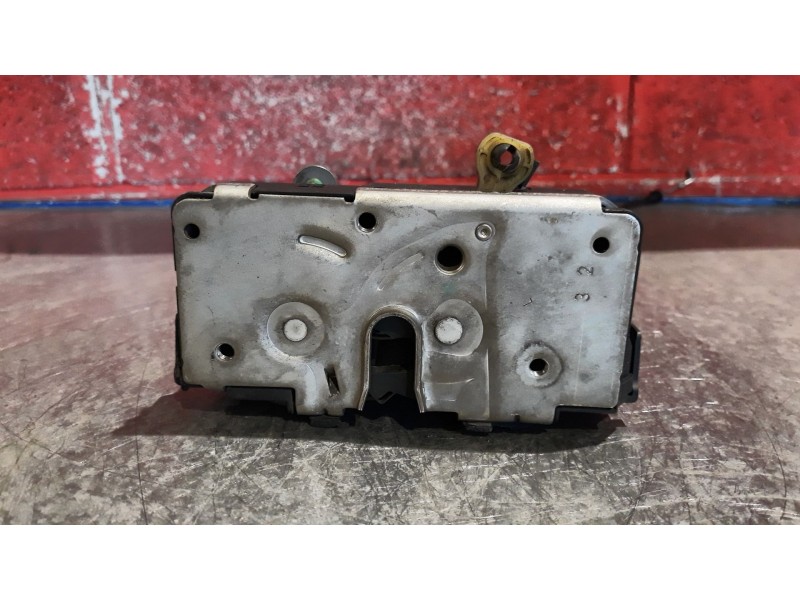Recambio de cerra. puer. delantero izquierda para fiat punto 1.3 multijet 16v 90 dynamic referencia OEM IAM 55701963 970571101 