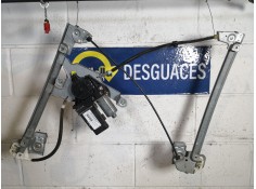 ELEVALUNAS DELANTERO...