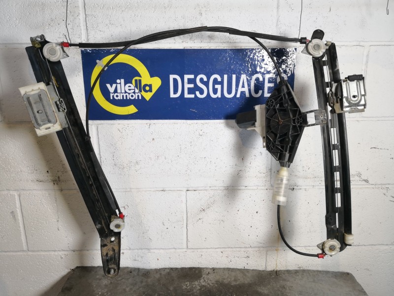 Recambio de elevalunas delantero derecho para audi a5 2.0 tfsi 211 referencia OEM IAM 8T0837462B 8T0959802B 