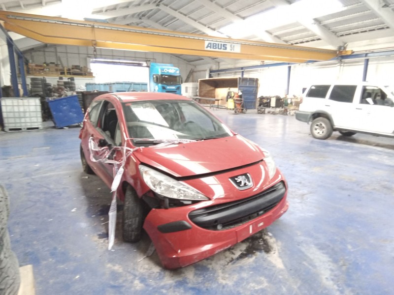 peugeot 207 confort 1.4 75 del año 2008