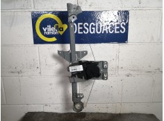 ELEVALUNAS TRASERO DERECHO...