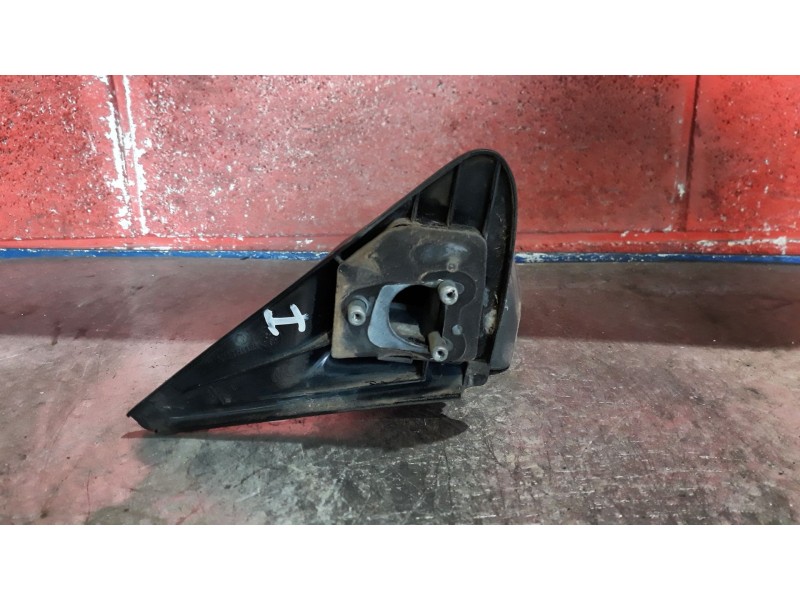 Recambio de retrovisor izquierdo para peugeot 205 205 xl 1.1 referencia OEM IAM MANUAL  
