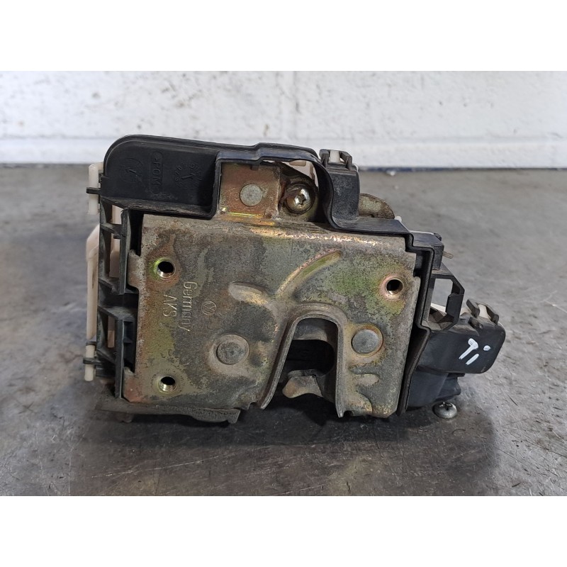 Recambio de cerradura puerta trasera izquierda para volkswagen golf iii berlina (1h1)  | 0.91 - 0.98  | 0.91 - 0.98 referencia O