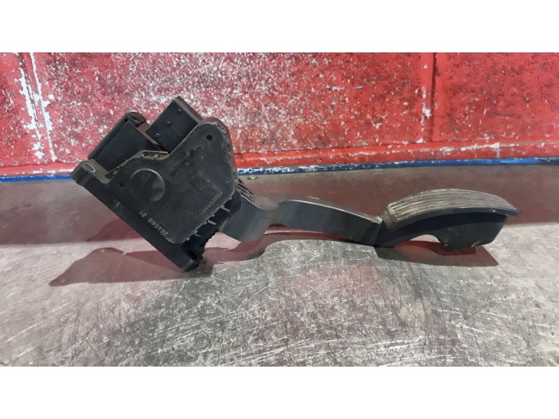 Recambio de potenciometro pedal para fiat punto 1.3 multijet 16v 90 dynamic referencia OEM IAM 55702020 26406B21 