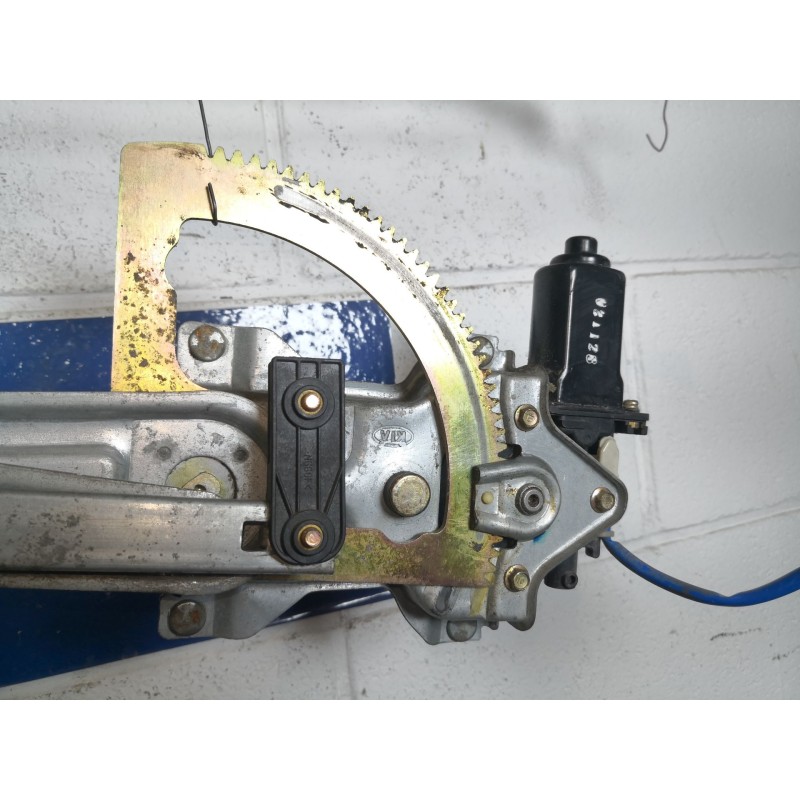 Recambio de elevalunas delantero derecho para kia sorento 2.5 crdi cat | 0.02 - 0.10 2.5 crdi cat | 0.02 - 0.10 referencia OEM I
