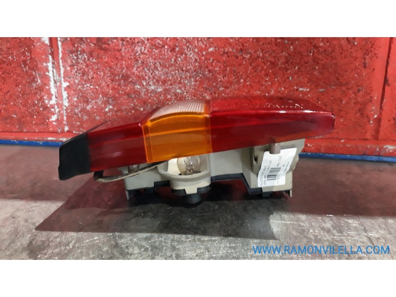 Recambio de piloto trasero derecho para opel vectra 2.0i 16v sport referencia OEM IAM   