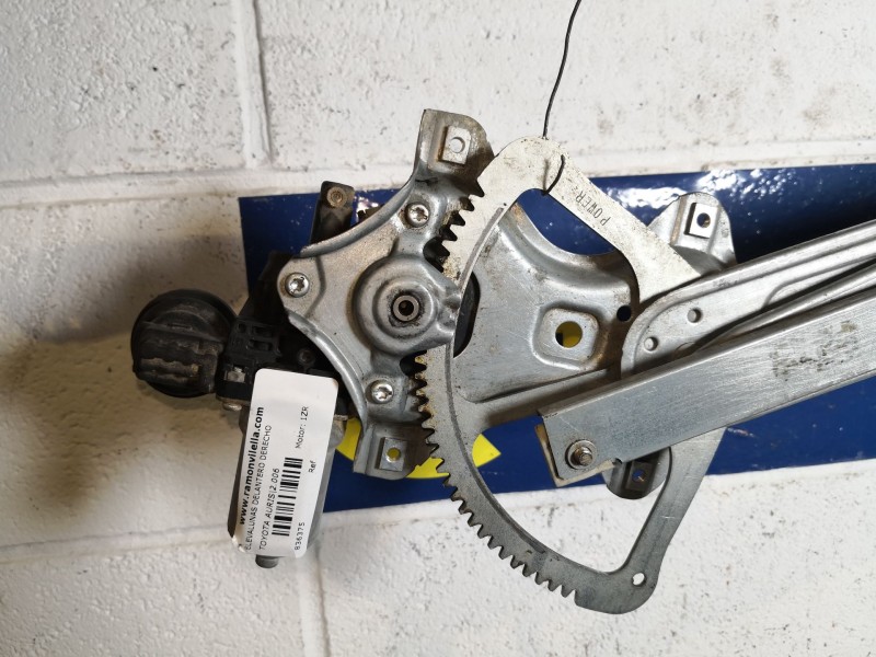 Recambio de elevalunas delantero derecho para toyota auris luna referencia OEM IAM   