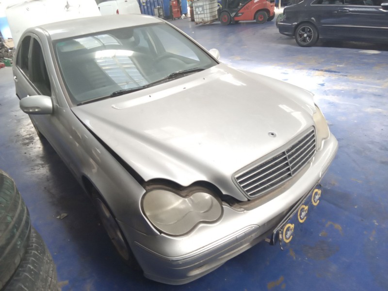 mercedes clase c (w203) berlina del año 2006