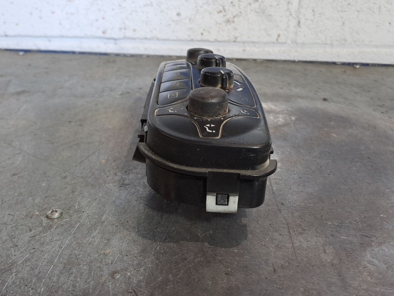Recambio de mando climatizador para mercedes clase c (w203) berlina referencia OEM IAM A2098300085  