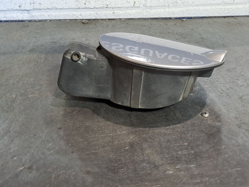 Recambio de tapa exterior combustible para seat ibiza (6l1) stella referencia OEM IAM 6L6809905G   Recambio de tapa exterior combustible para seat ibiza (6l1) stella referencia OEM IAM 6L6809905G