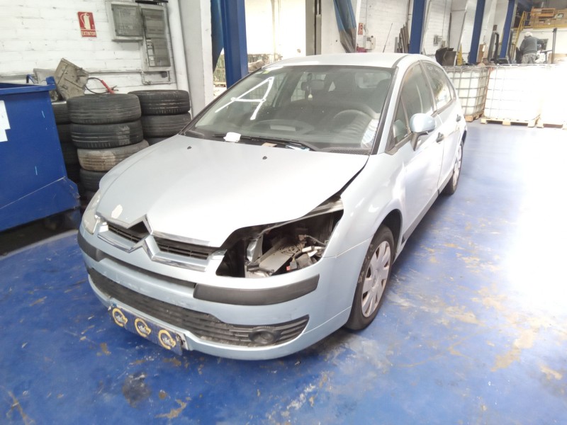 citroen c4 berlina del año 2004