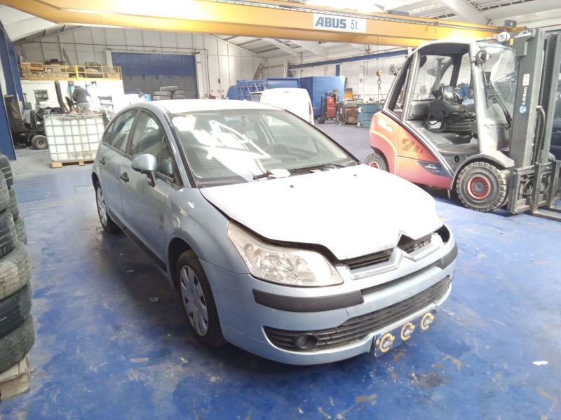 citroen c4 berlina del año 2004