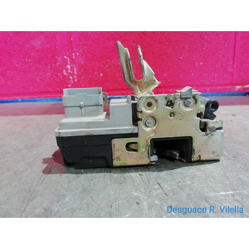 Recambio de cerra. puer. delantero derecha para citroen xsara berlina 1.6i 16v exclusive | 11.00 - 12.05 1.6i 16v exclusive | 11