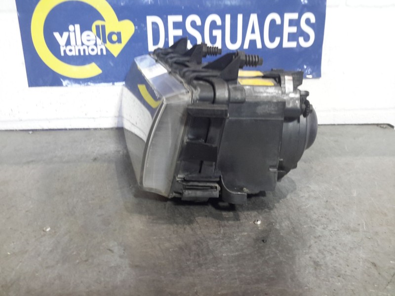 Recambio de faro izquierdo para bmw serie 3 325i referencia OEM IAM   